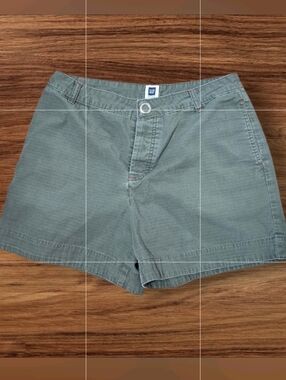 GAP Olive Green Flat Front Gorpcore Cotton Shorts